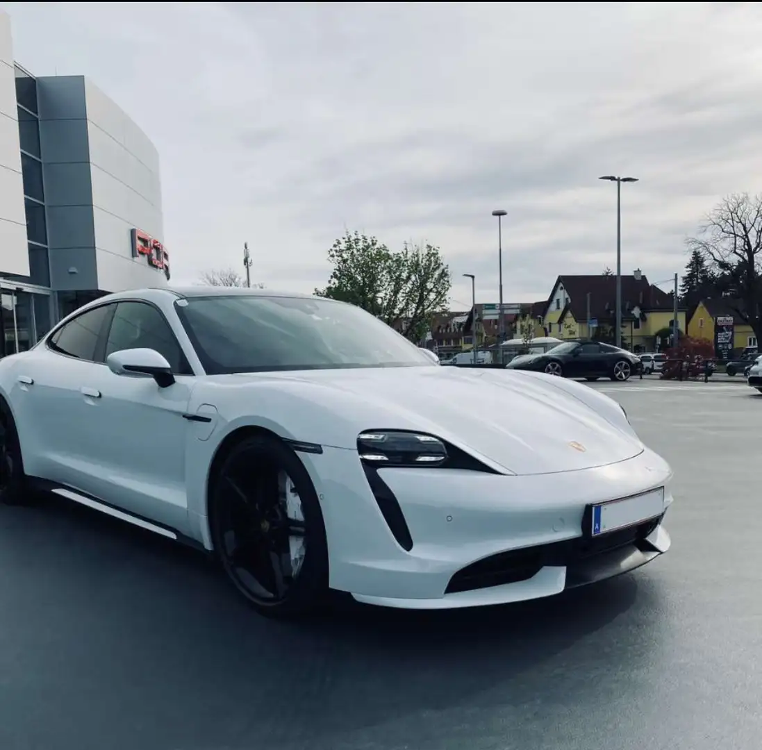 Porsche Taycan Turbo 83,7kWh - 2
