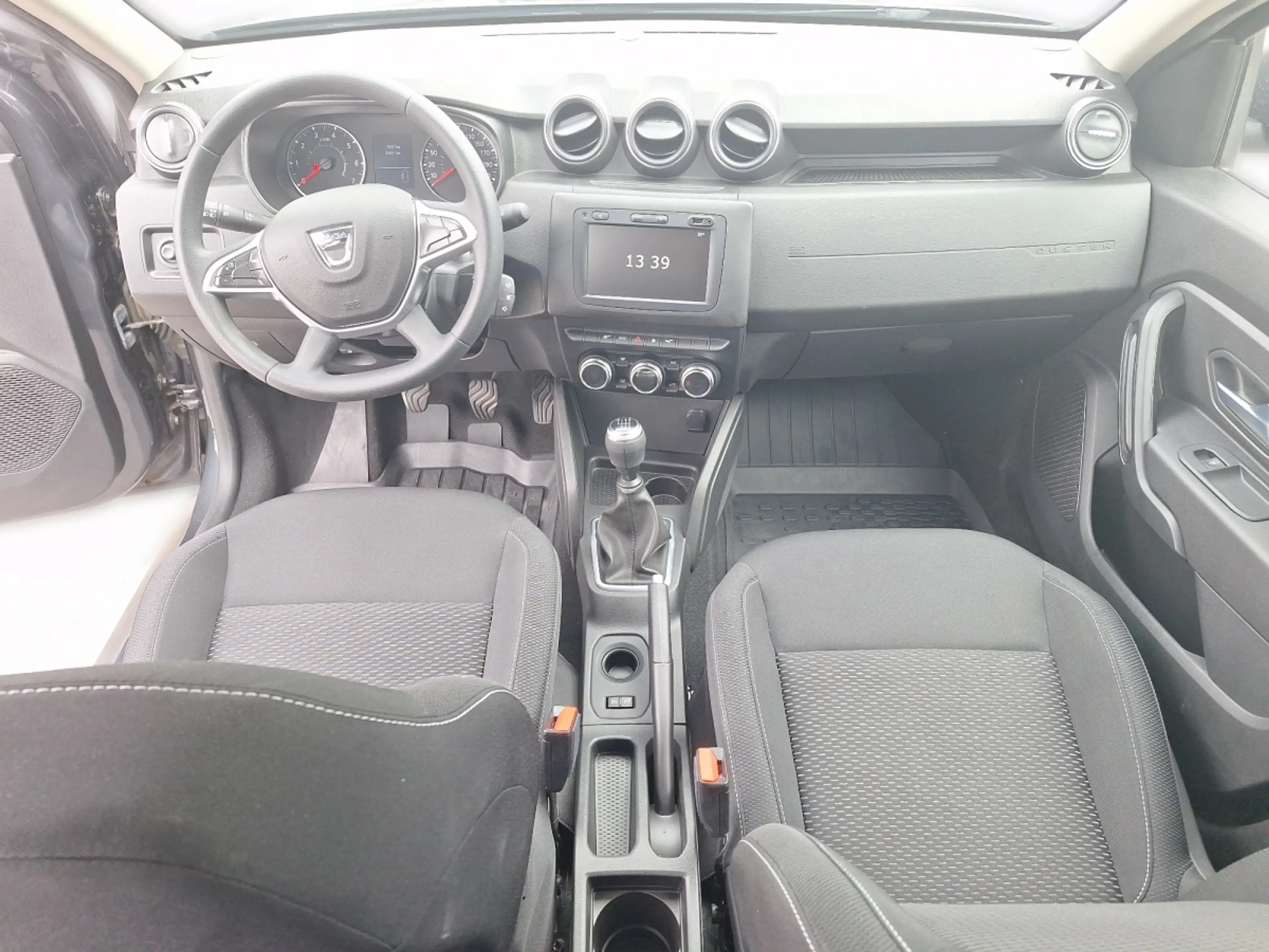Dacia Duster Jubiläum TCe 130 — photo 4