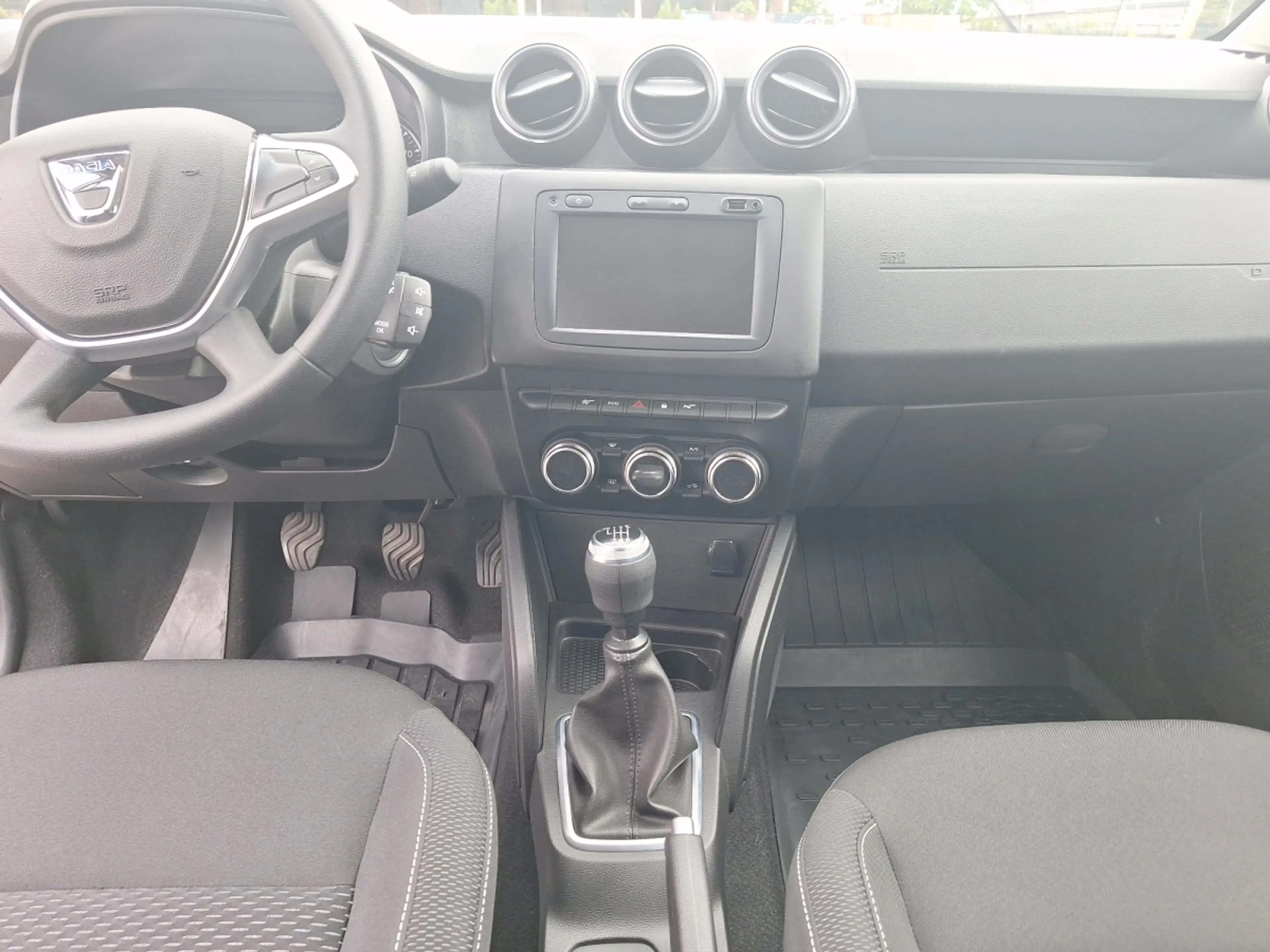 Dacia Duster Jubiläum TCe 130 — photo 9