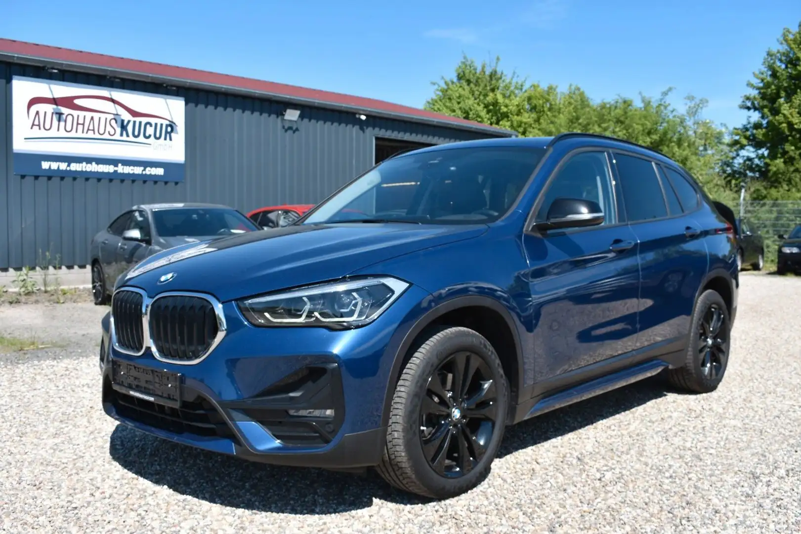 BMW X1 18 d xDrive Sport Line Autom. Kame. Pano HUD Azul - 1
