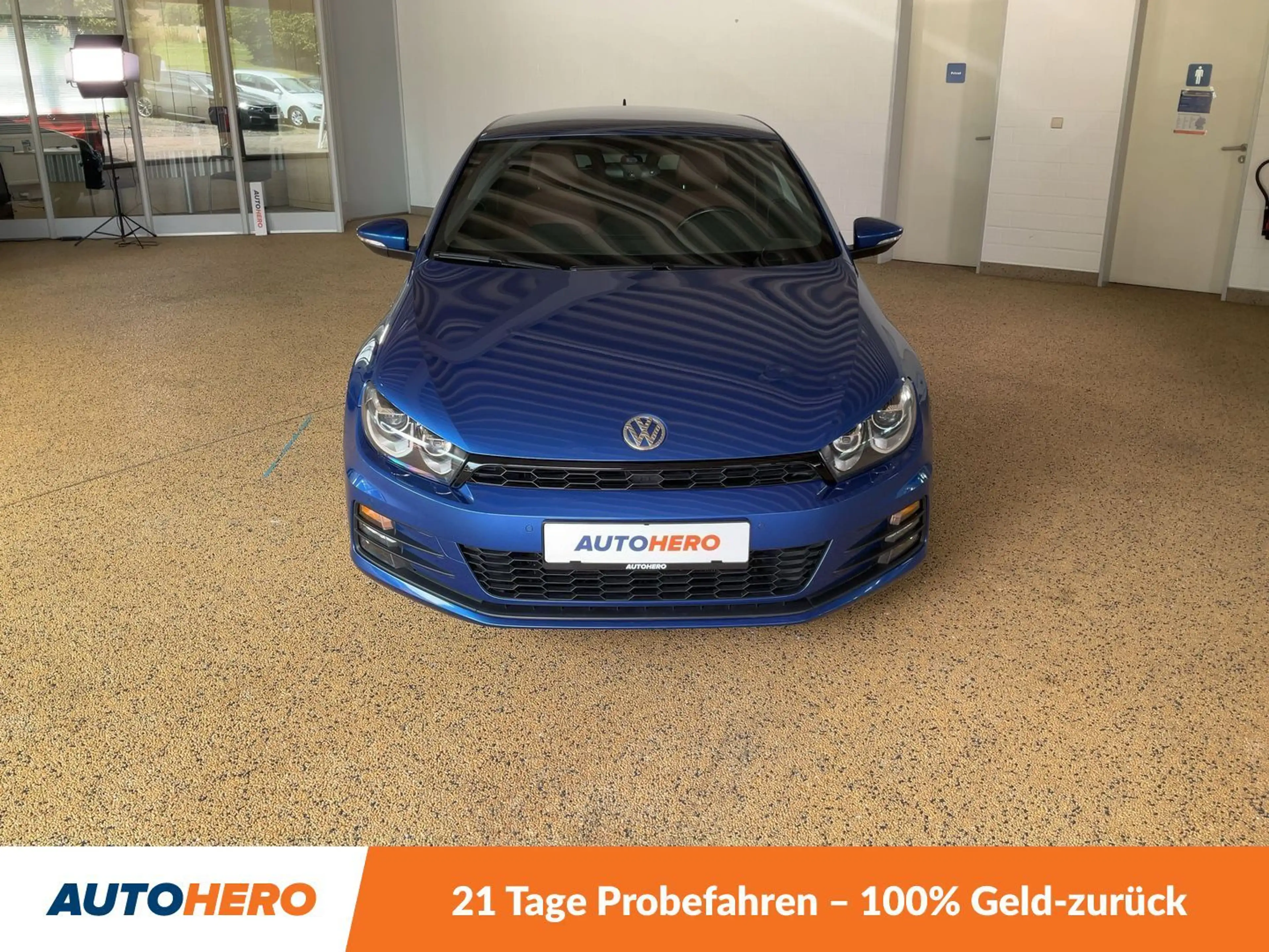 Volkswagen Scirocco 2.0 TSI Allstar BMT Aut.*NAVI*BI-XENON*TEMPO*CAM* — photo 9