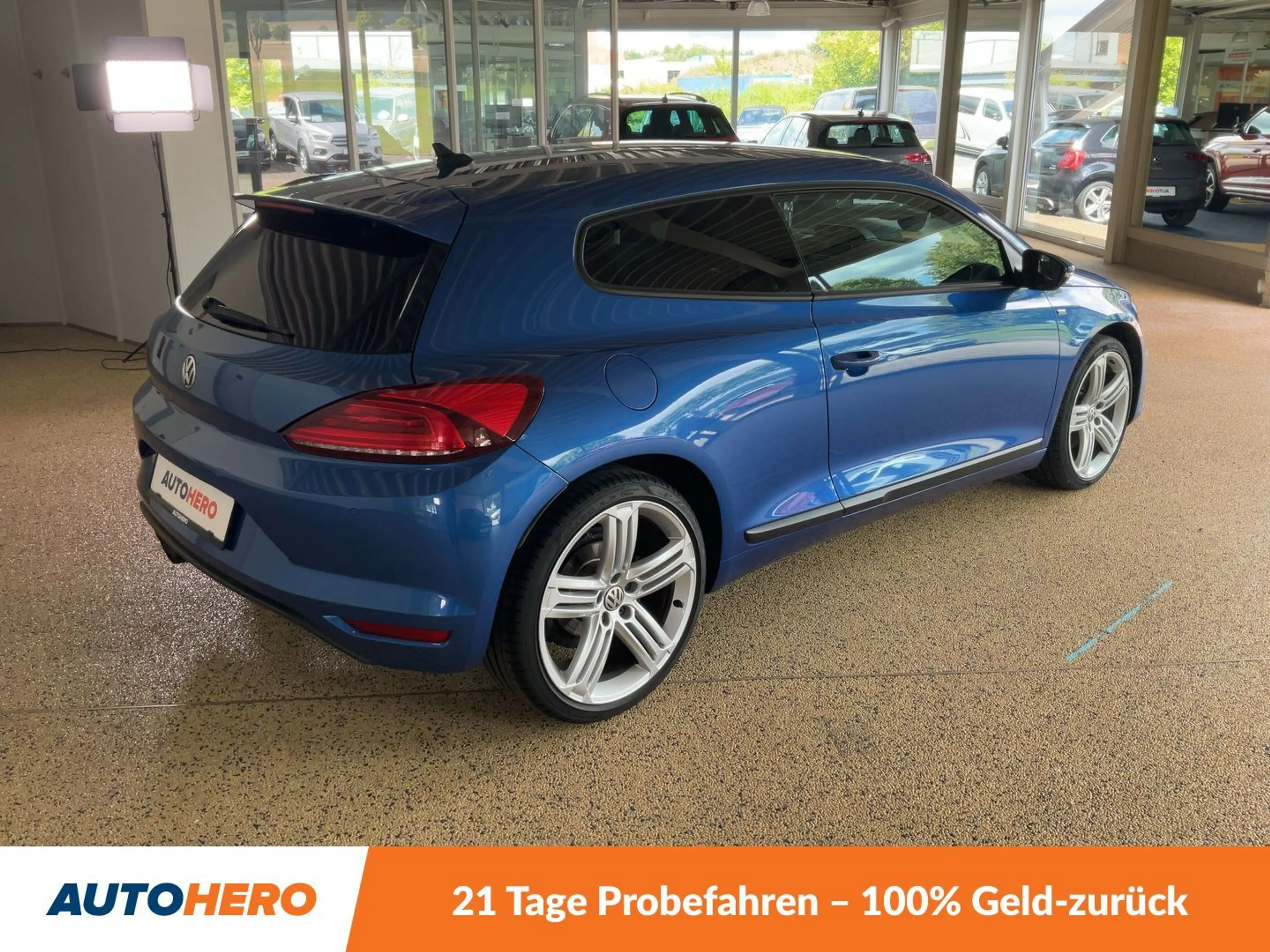 Volkswagen Scirocco 2.0 TSI Allstar BMT Aut.*NAVI*BI-XENON*TEMPO*CAM* — photo 6