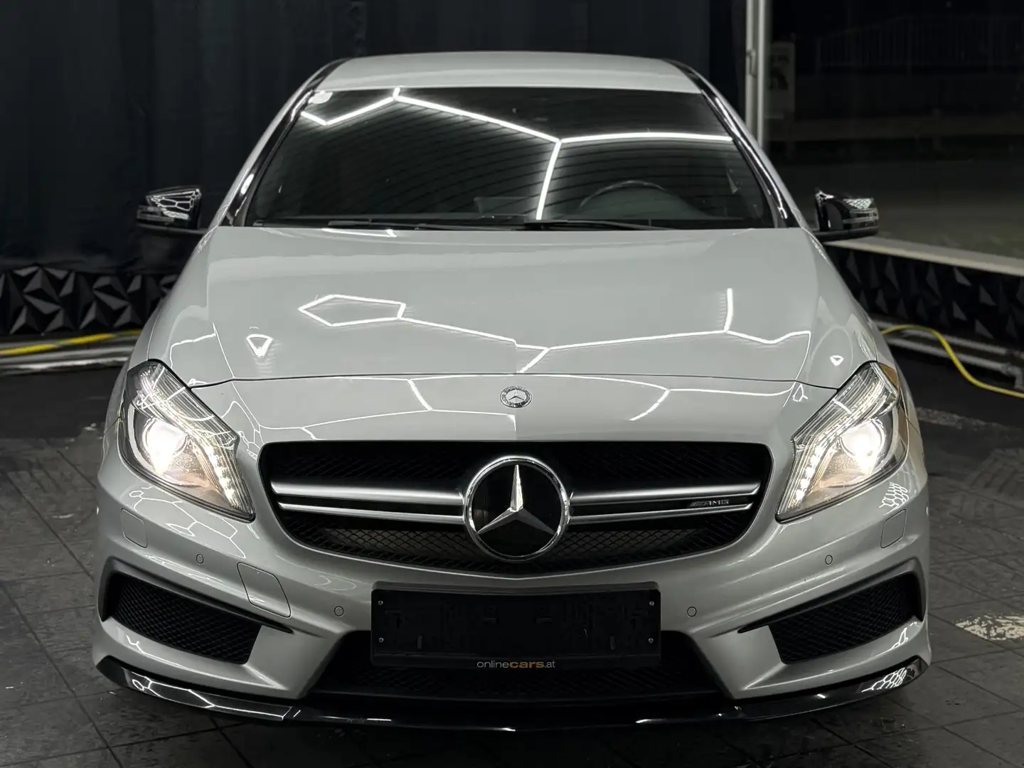 Mercedes-Benz A 45 AMG A 45 AMG 4MATIC Silber - 2