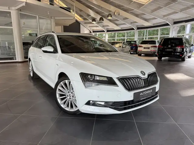 Skoda Superb main image