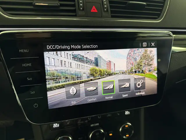 Skoda Superb view 11