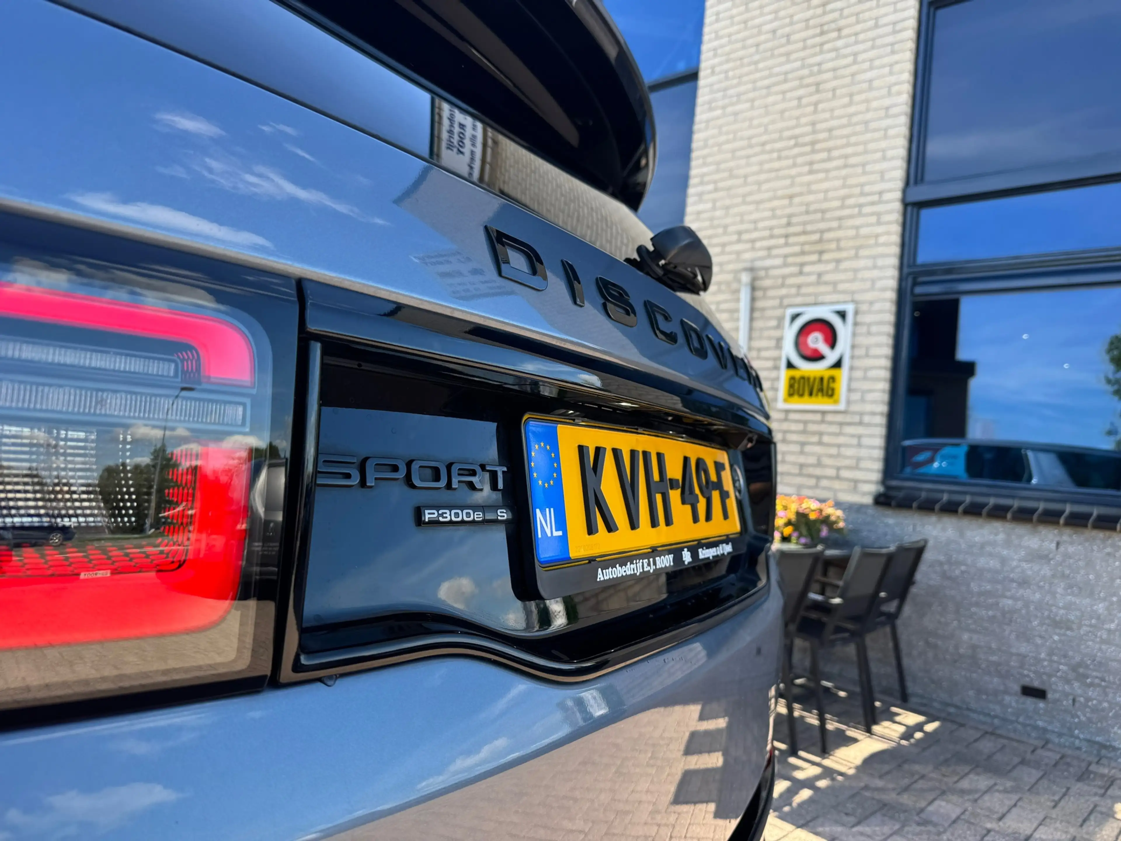 Land Rover Discovery Sport P300e 1.5 R-Dynamic S — photo 15