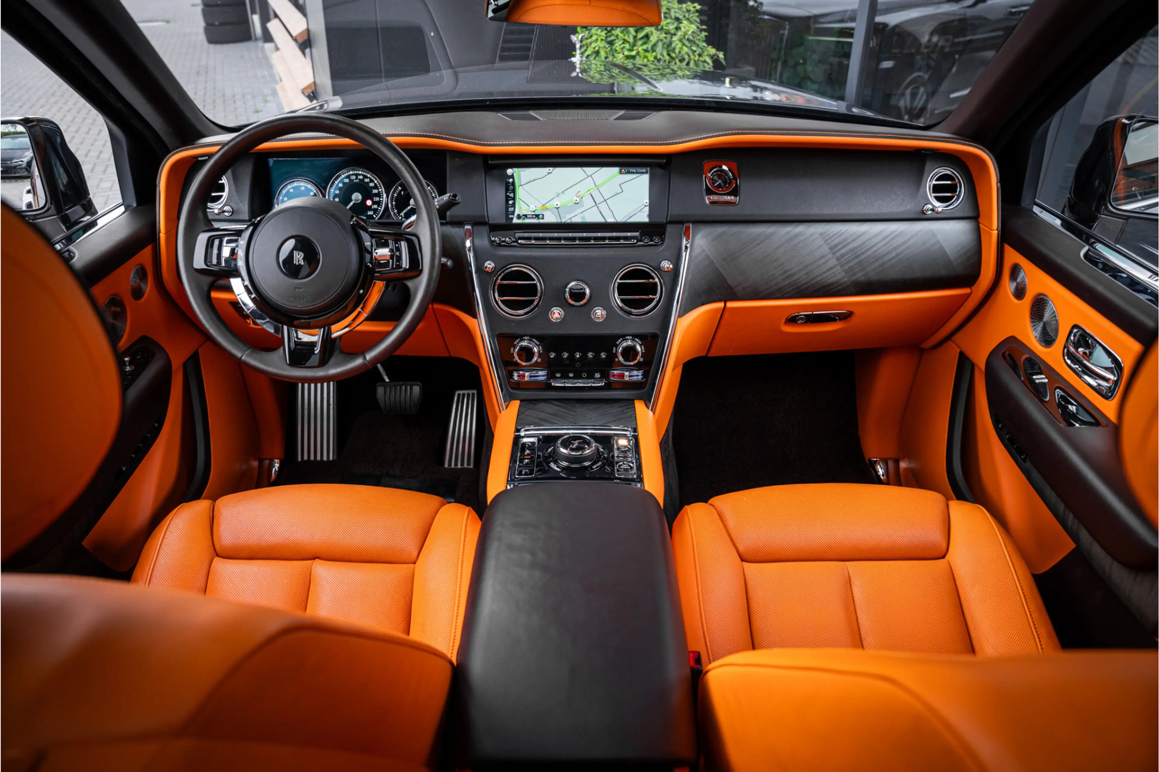 Rolls-Royce Cullinan 6.75 V12 - Panorama | Bespoke Audio | Massage | HU — photo 9