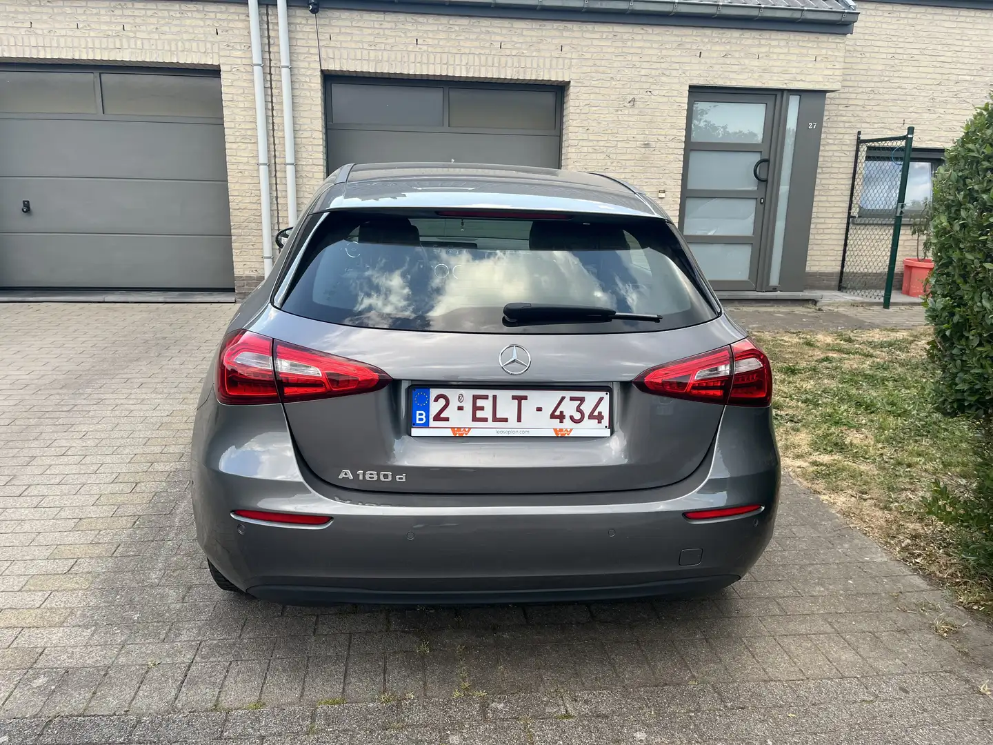 Mercedes-Benz A 180 d 7G-DCT - 1