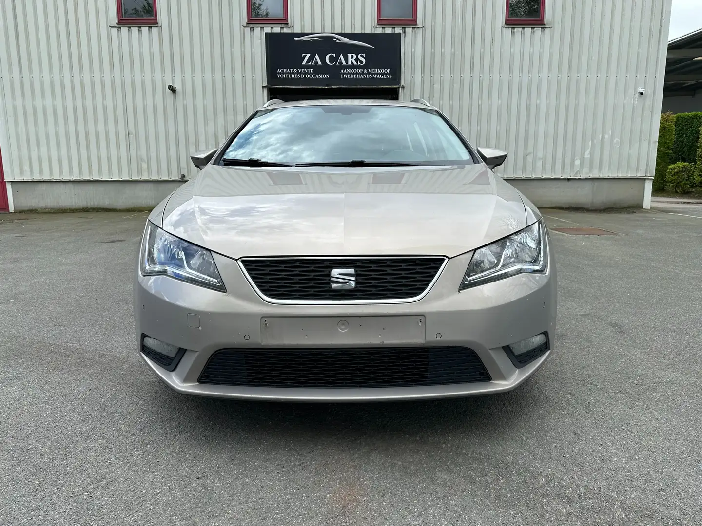 SEAT Leon 1.6 CR TDi Ecomotive Style Gris - 2