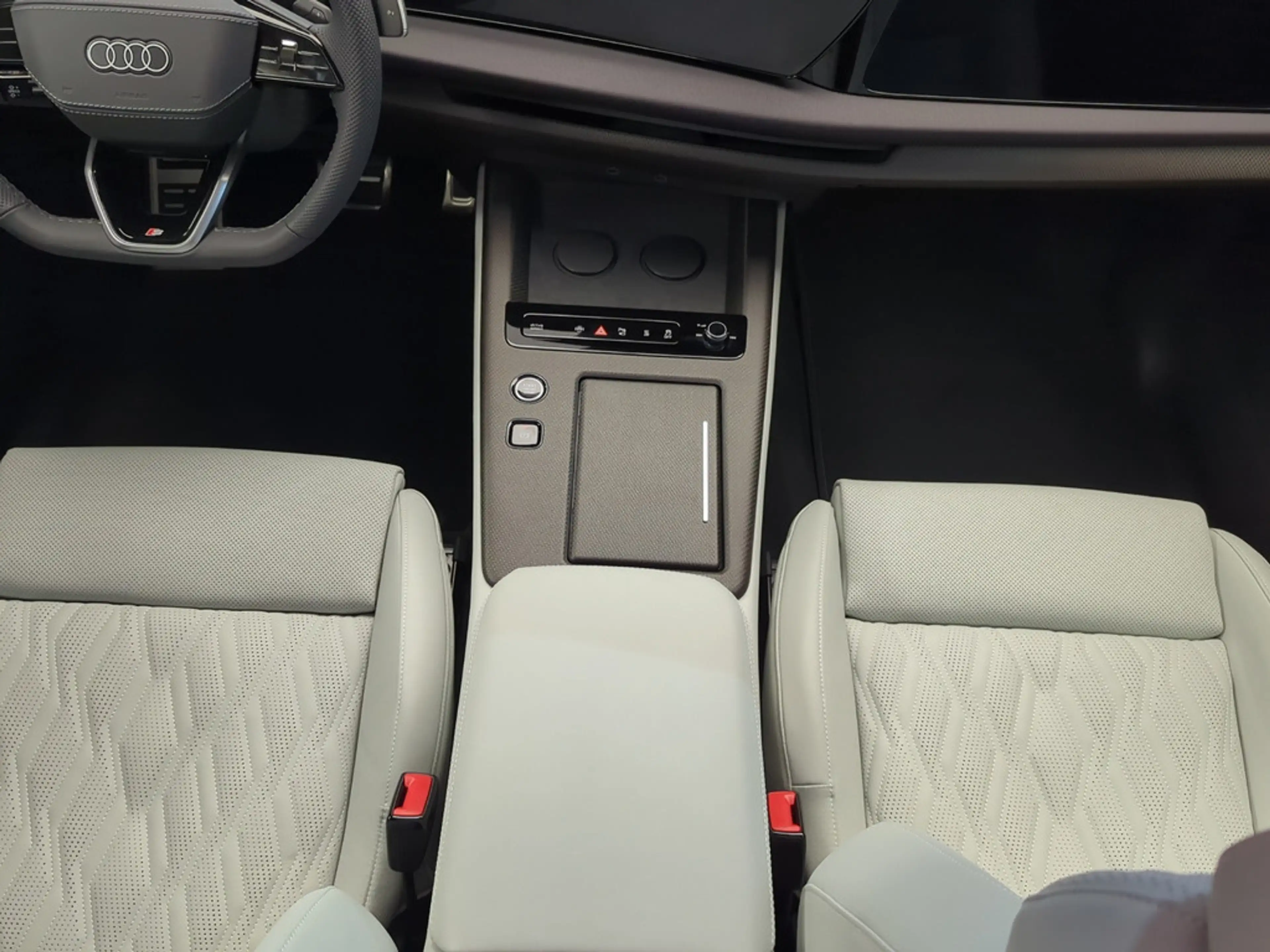 Audi Q7 SUV TDI quattro 220 kW tiptronic — photo 14