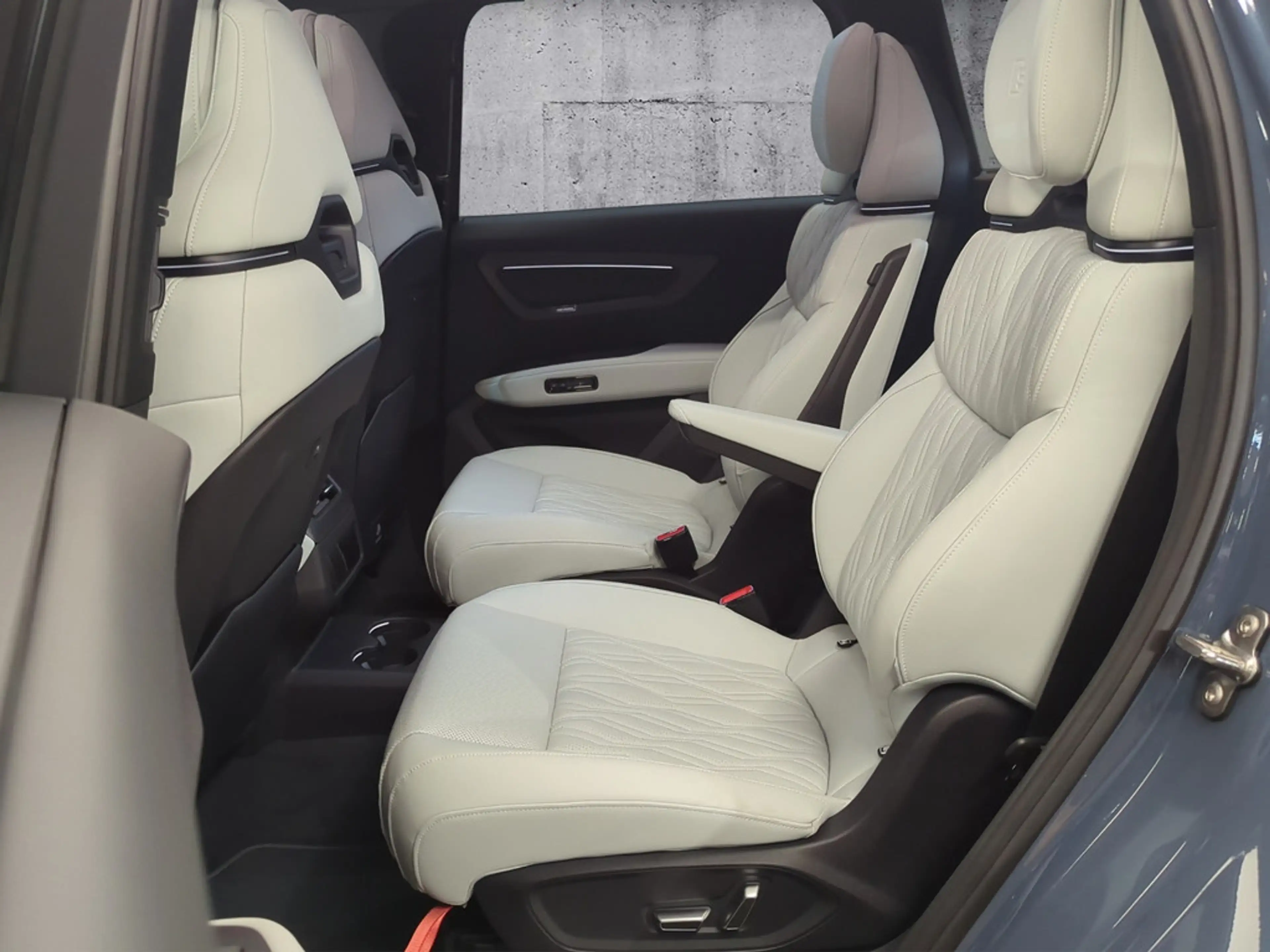 Audi Q7 SUV TDI quattro 220 kW tiptronic — photo 10