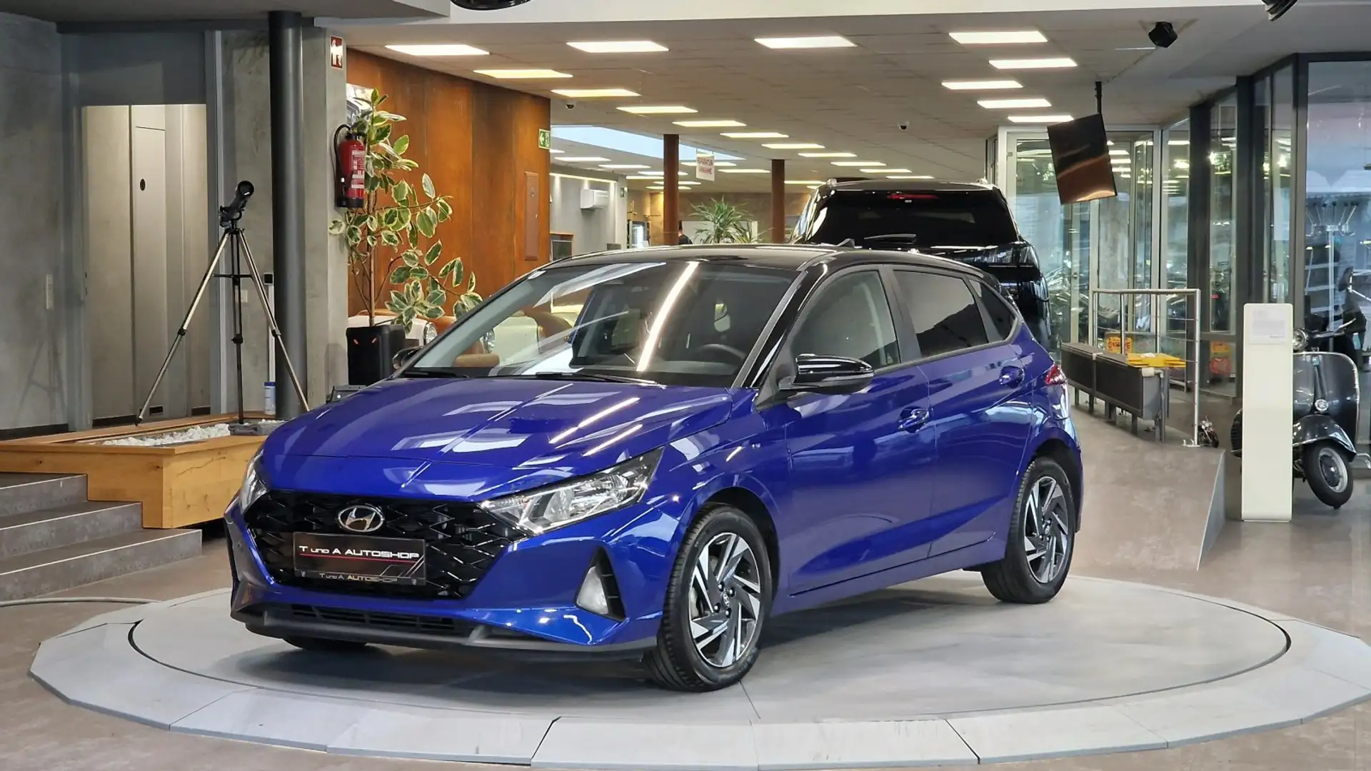 Hyundai i20 1.0 T-GDI i-Line Plus *Lenkradheizung*Kamera*e-Cal Blau - 1