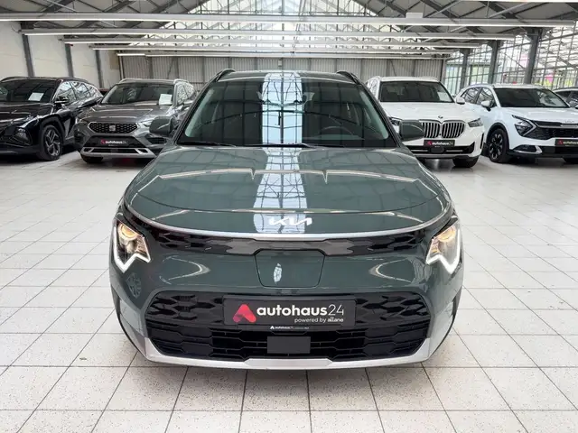 Kia Niro view 2