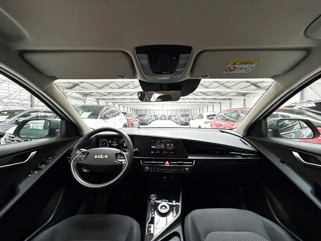 Kia Niro view 9