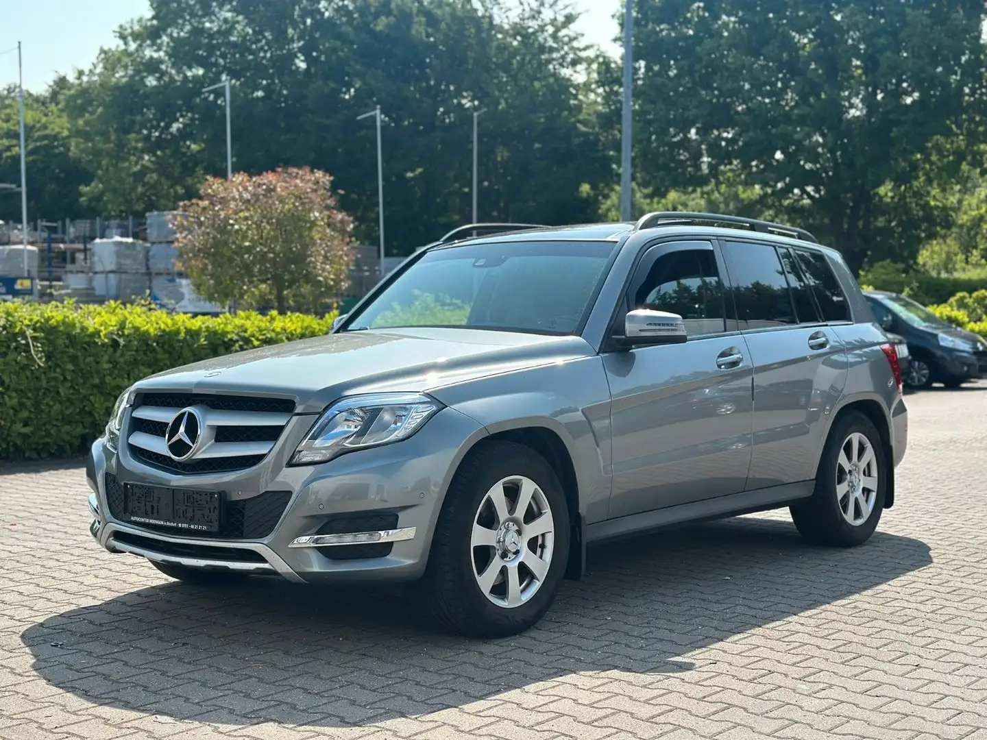 Mercedes-Benz GLK 220 CDI BlueEfficiency Navi*Sitzhz.*2-Zonen* Argintiu - 1