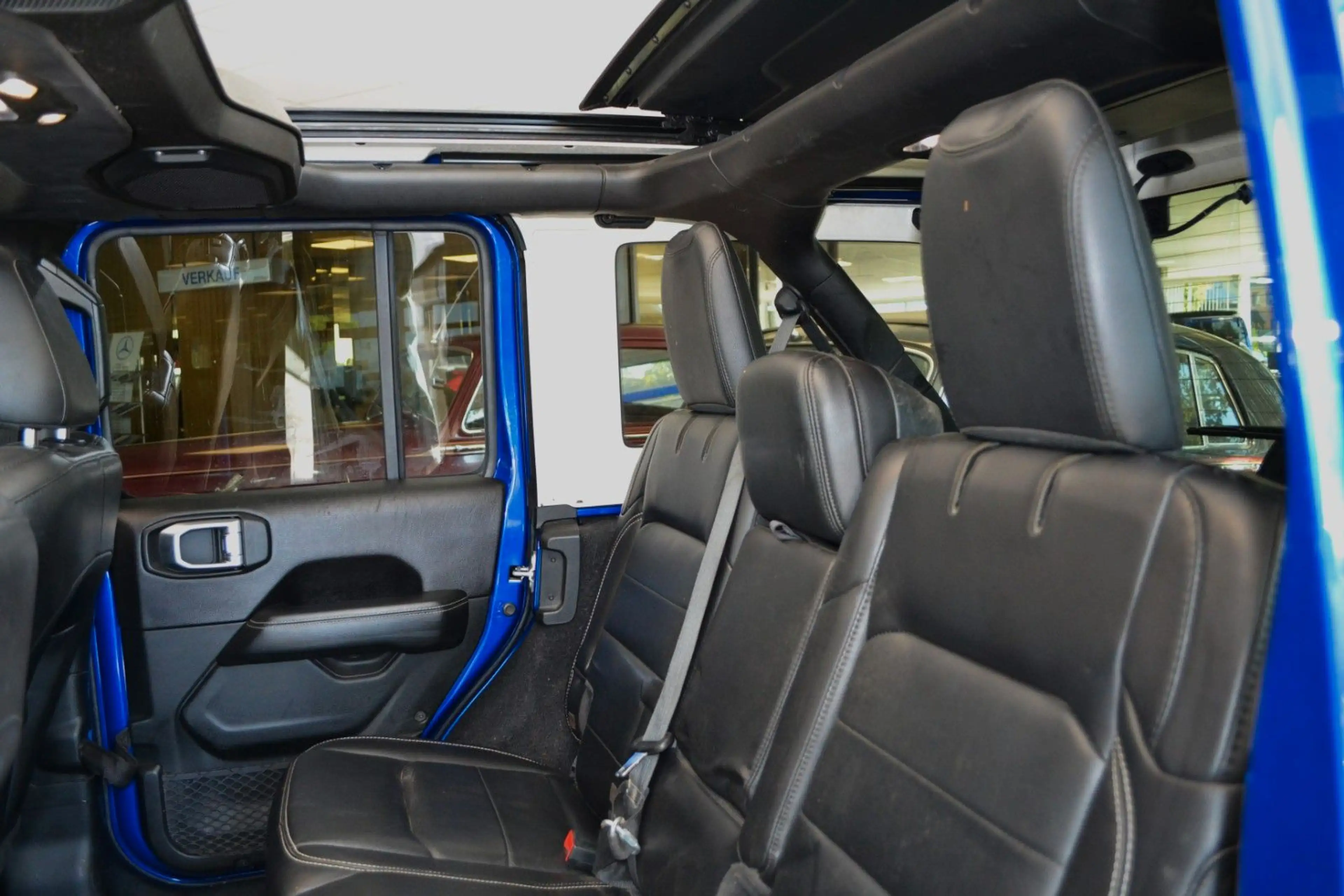 Jeep Wrangler 2.0 T-GDi Unlimited Sahara Automatik — photo 11