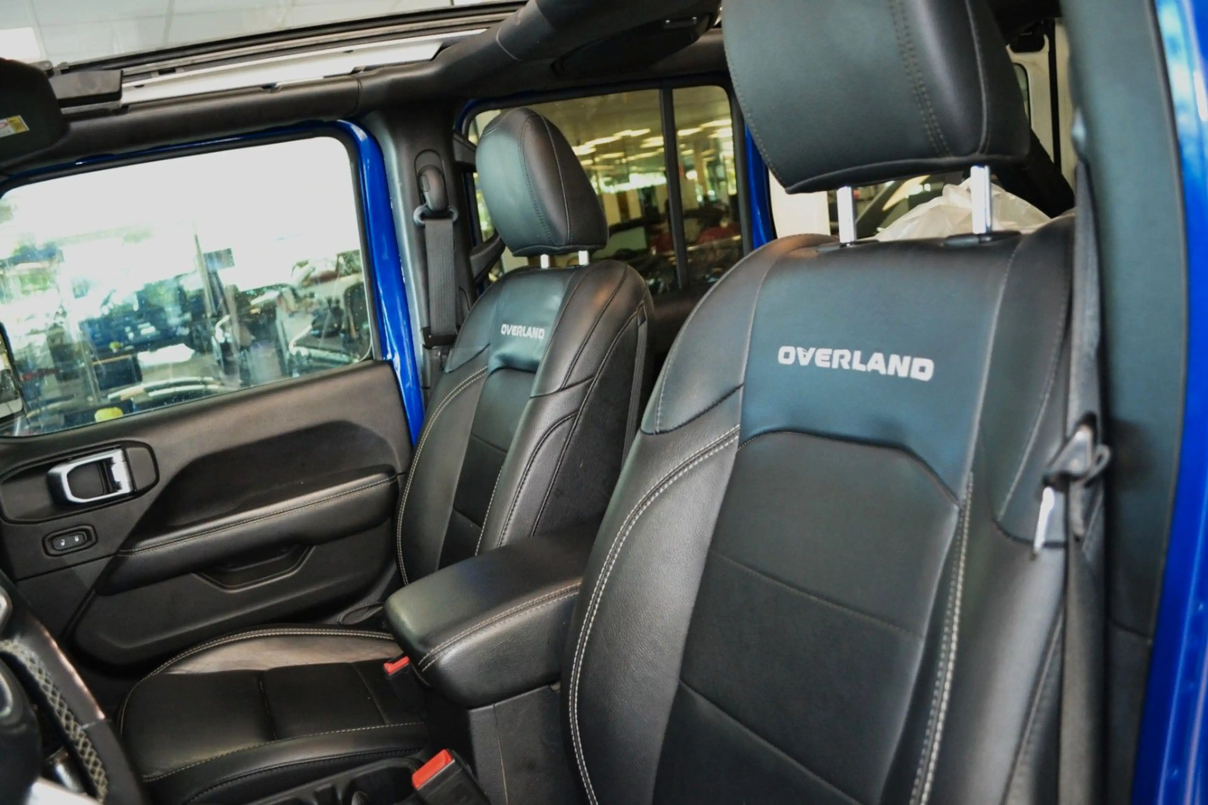 Jeep Wrangler 2.0 T-GDi Unlimited Sahara Automatik — photo 9