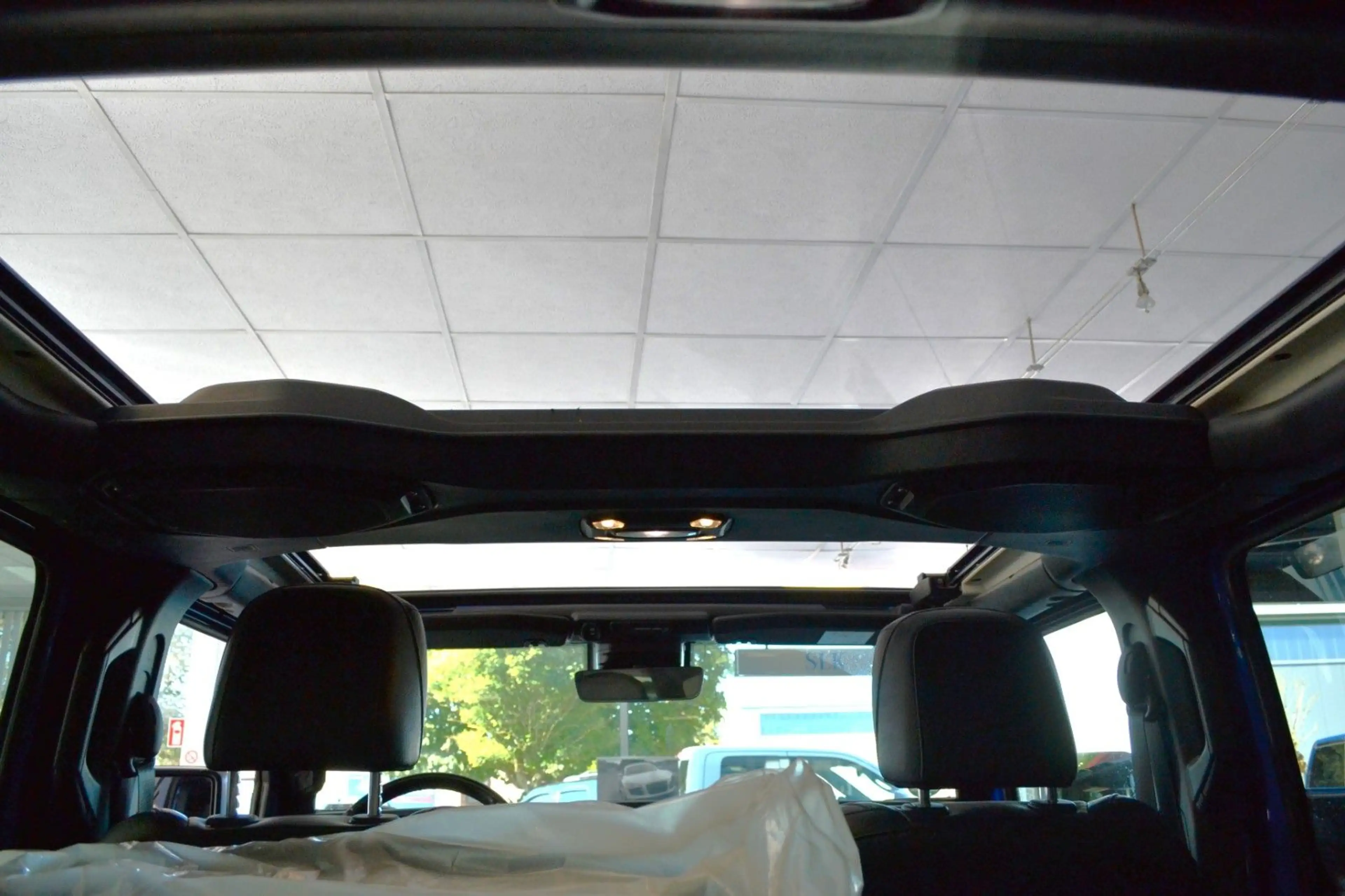 Jeep Wrangler 2.0 T-GDi Unlimited Sahara Automatik — photo 3