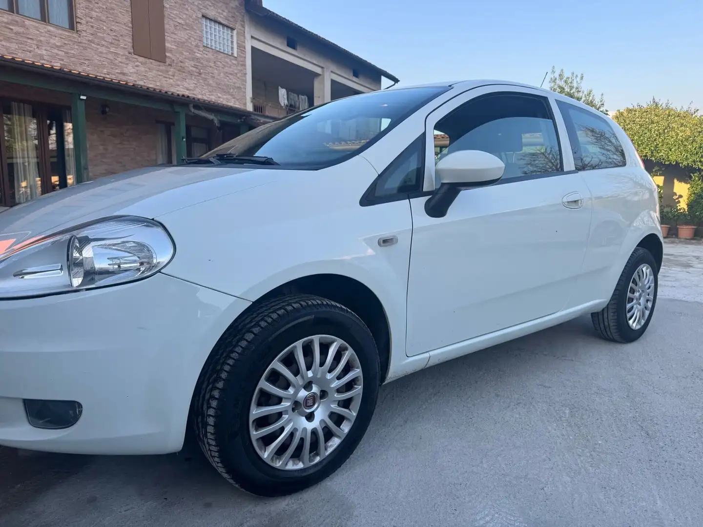 Fiat Grande Punto METANO 1.4 3 porte Actual Natural Power Bianco - 1