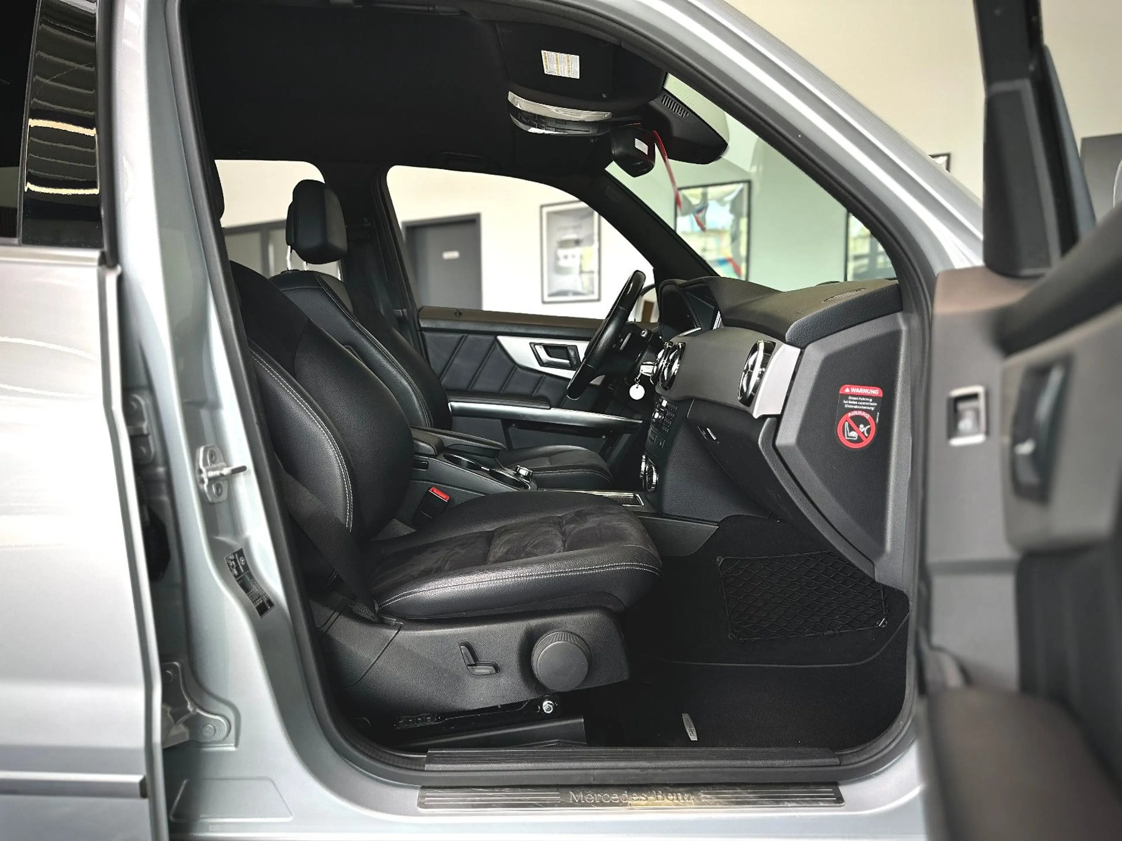 Mercedes-Benz GLK 350 4Matic AHK*Rückkamera*MB-Scheckheft* 20" — photo 10