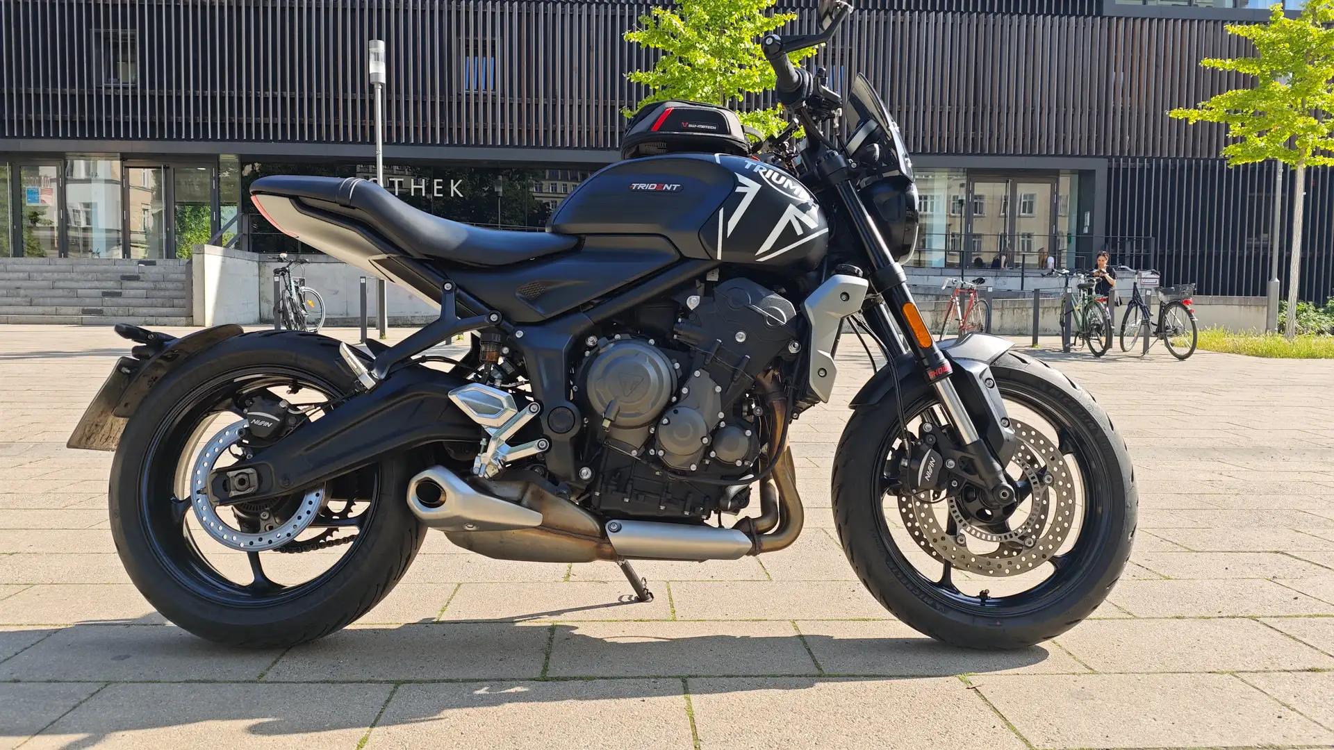 Triumph Trident 660 Чорний - 1