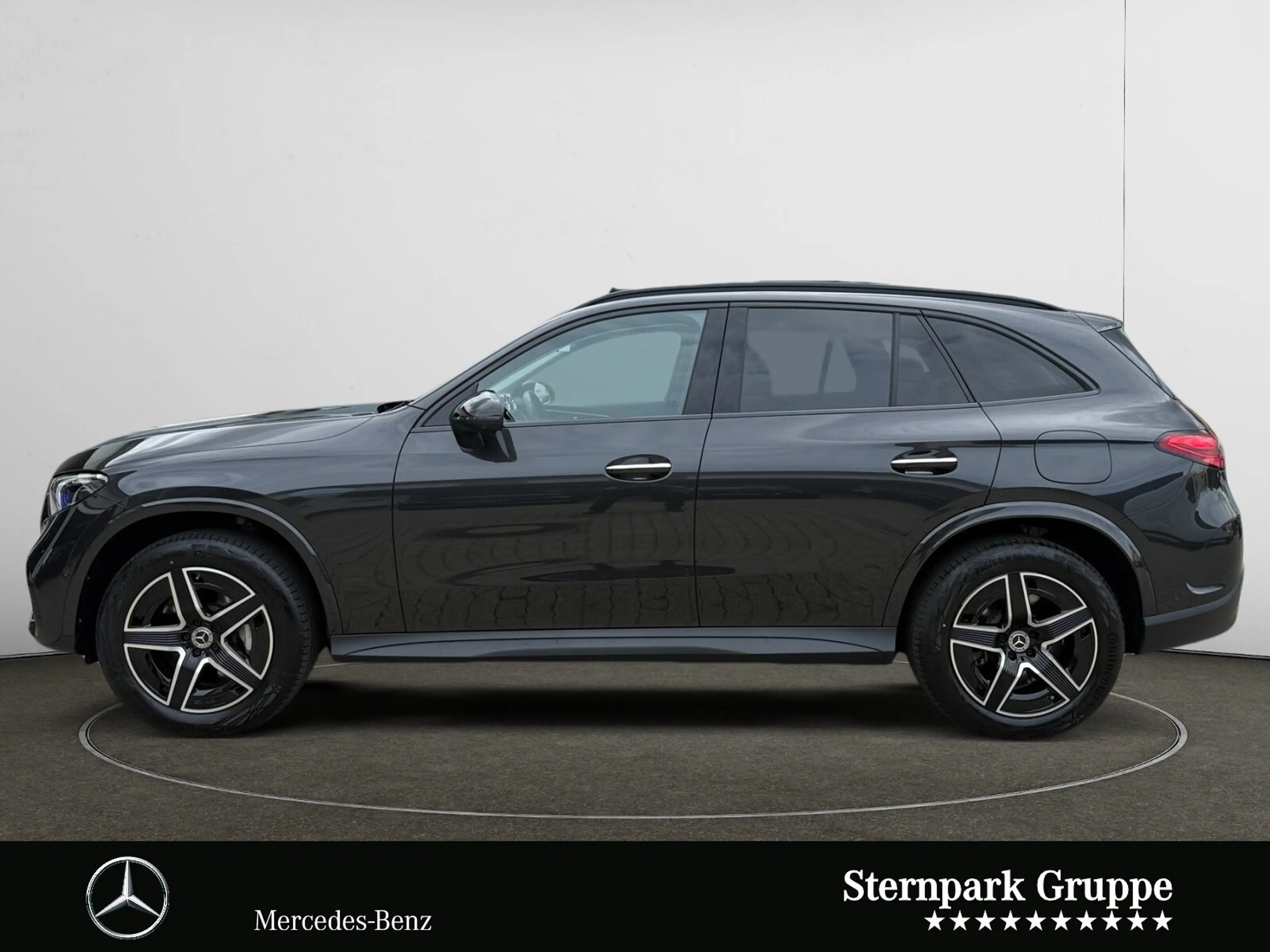 Mercedes-Benz GLC 400 GLC 400 e 4M AMG Pano+HuD+AHK+Night+PREMIUM+360° — photo 2