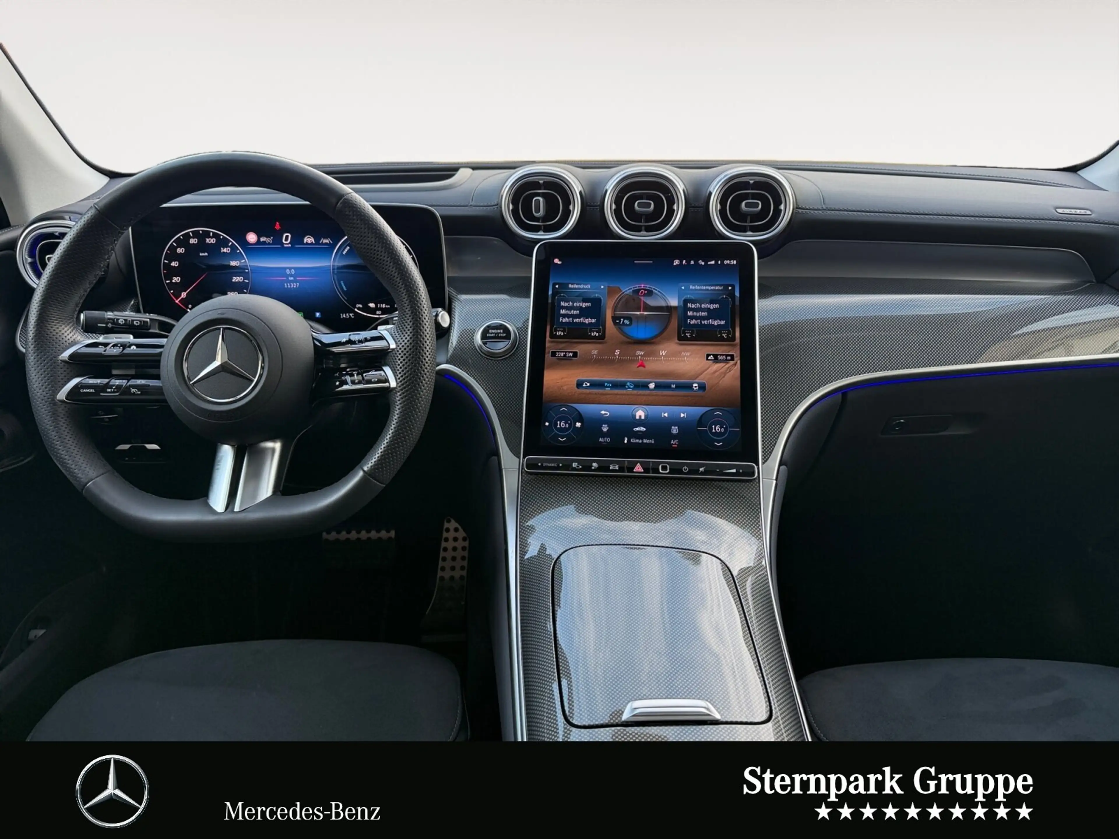 Mercedes-Benz GLC 400 GLC 400 e 4M AMG Pano+HuD+AHK+Night+PREMIUM+360° — photo 12
