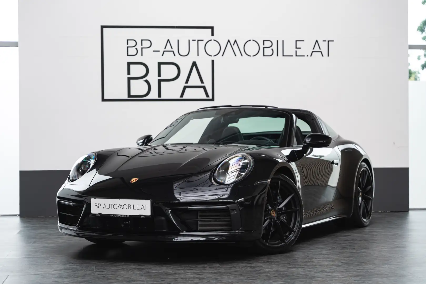 Porsche 992 Targa 4 // perfekte Ausstattung // Sport Chrono // Negru - 1