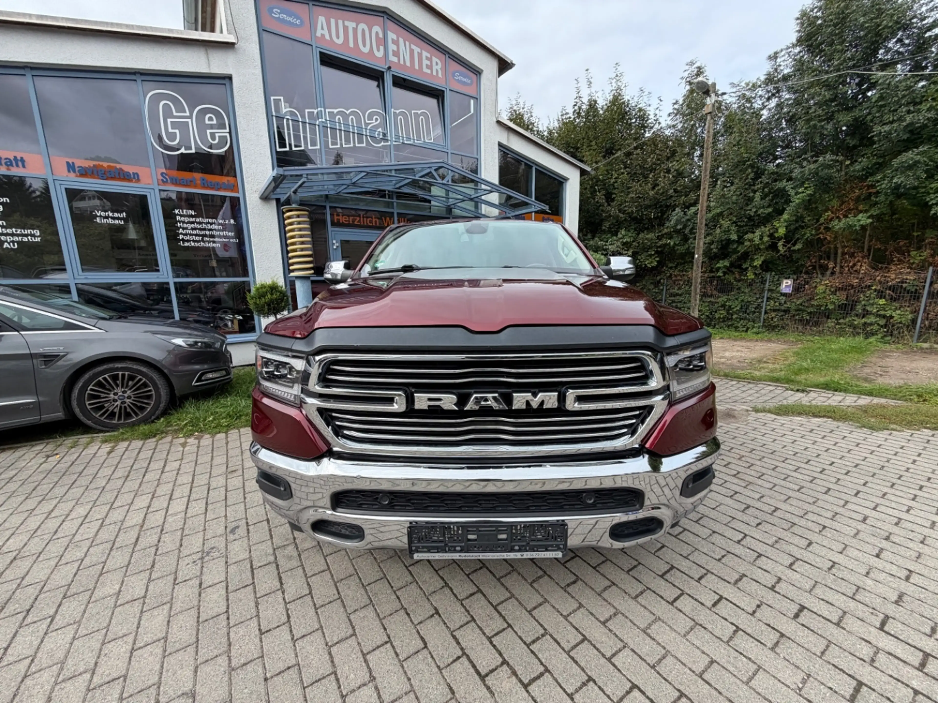 Dodge RAM Laramie 5,7 HEMI 4+4 NAP LEDER LED — photo 6