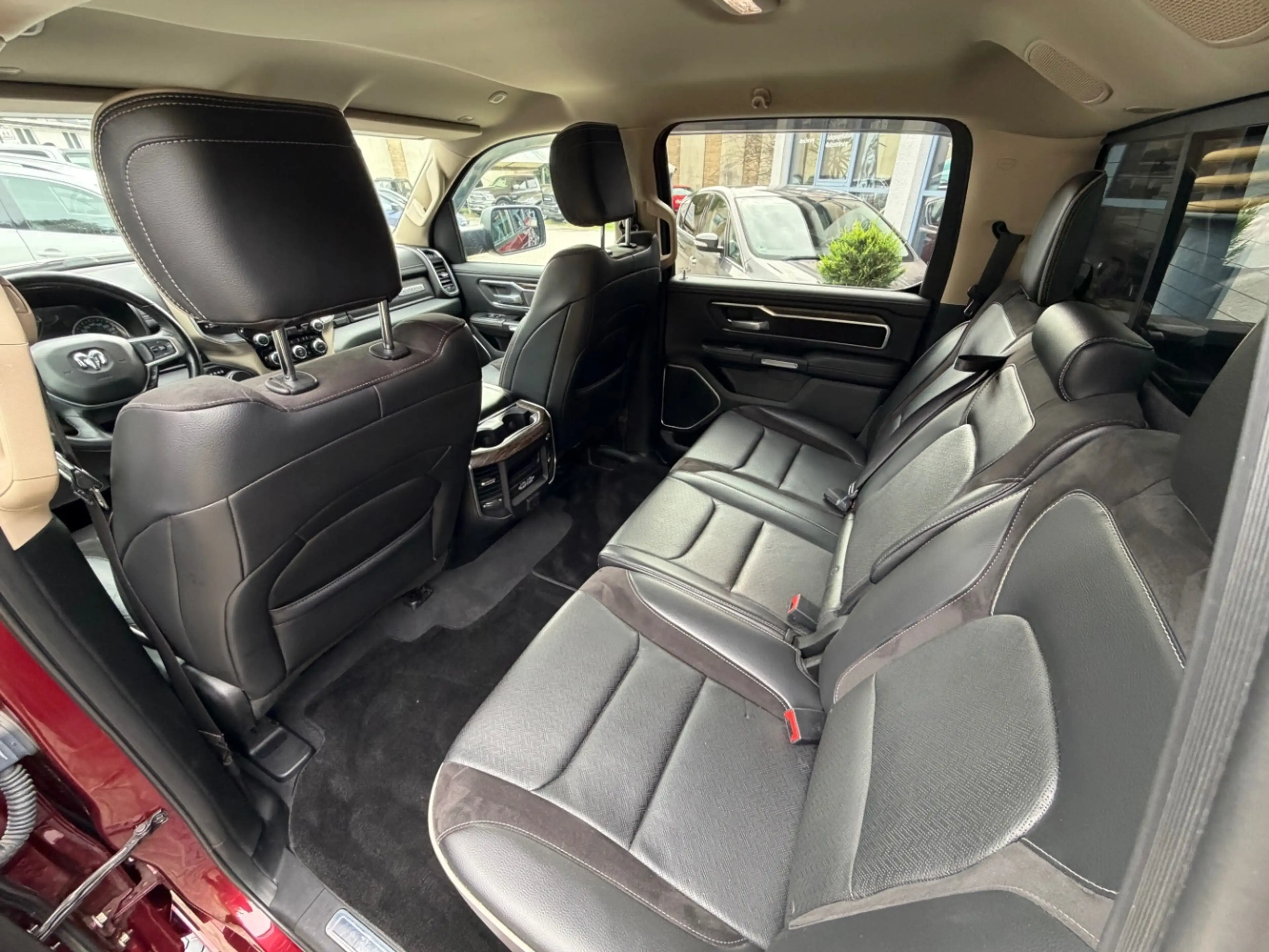 Dodge RAM Laramie 5,7 HEMI 4+4 NAP LEDER LED — photo 14