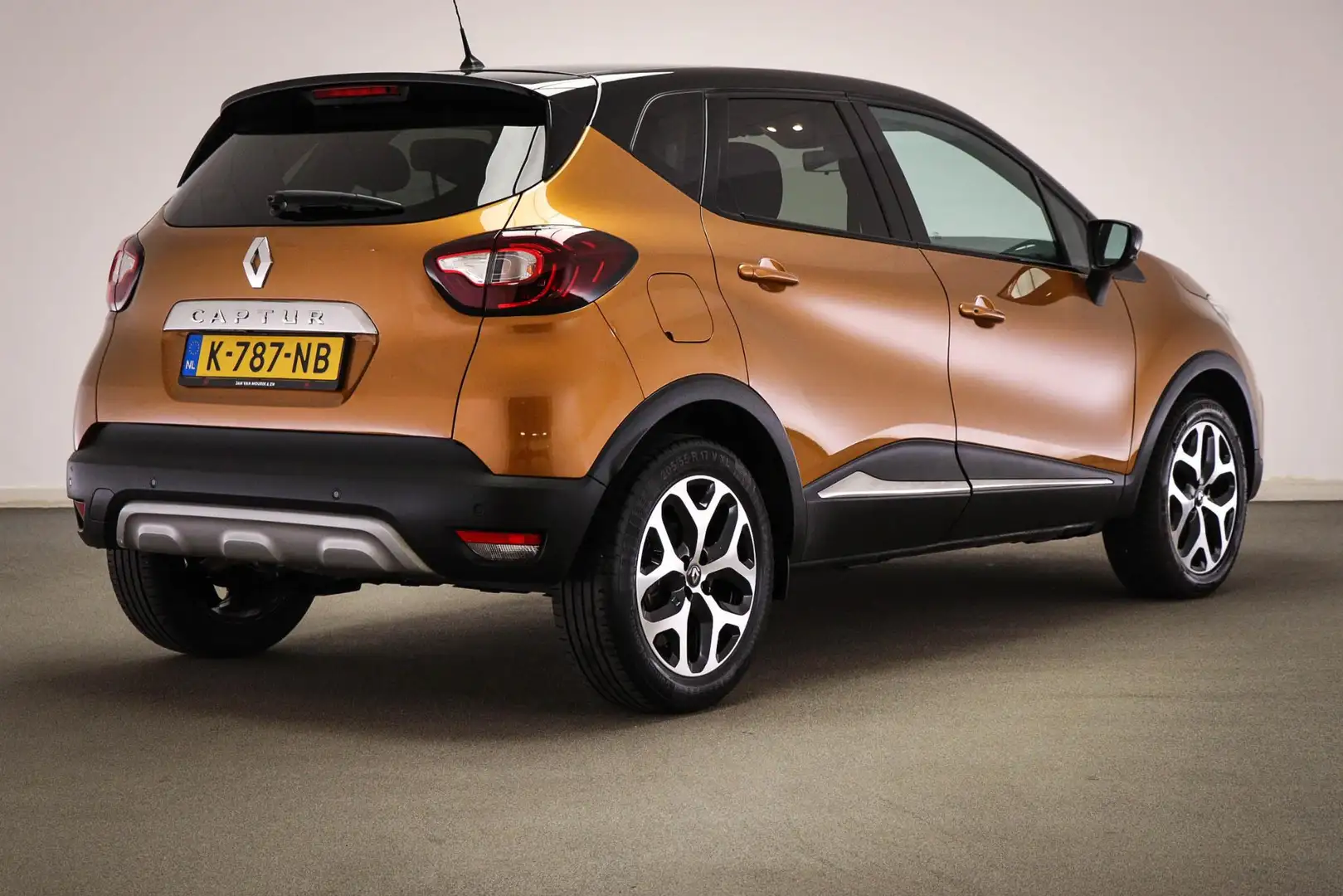 Renault Captur 0.9 TCe Intens | LED | DAB | R LINK | CAMERA Orange - 2