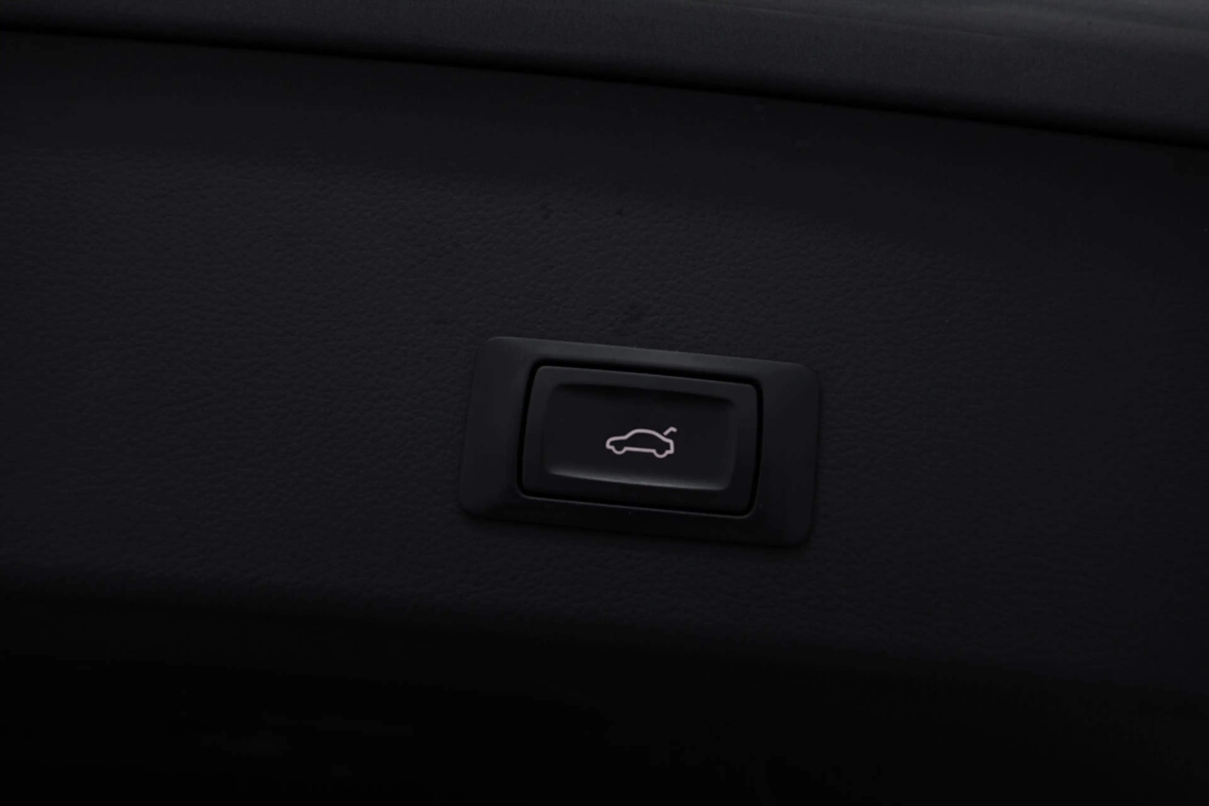 Audi A6 Avant 3,0 TDI quattro S-tronic | Sthz | AHK | Luft — photo 15