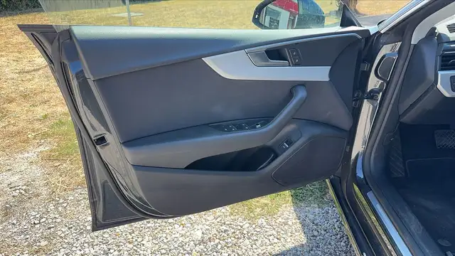 Audi A5 view 7