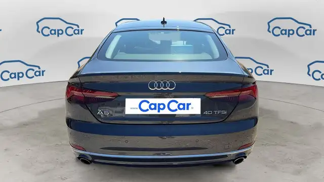 Audi A5 view 3