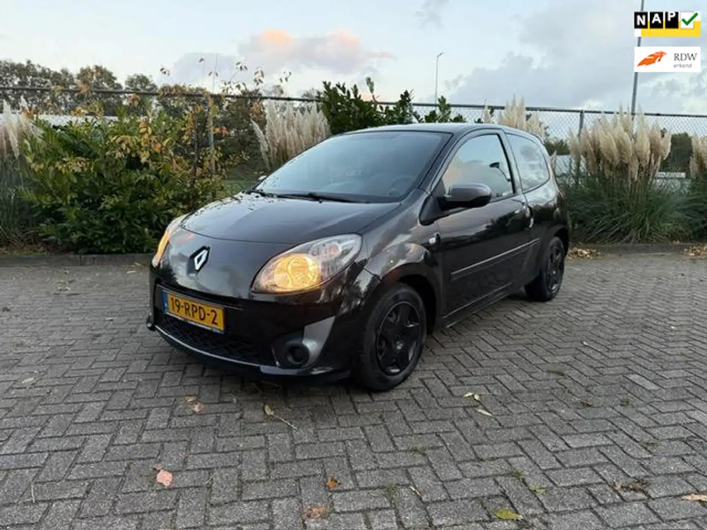 Renault Twingo 1.2-16V Collection Zwart - 1