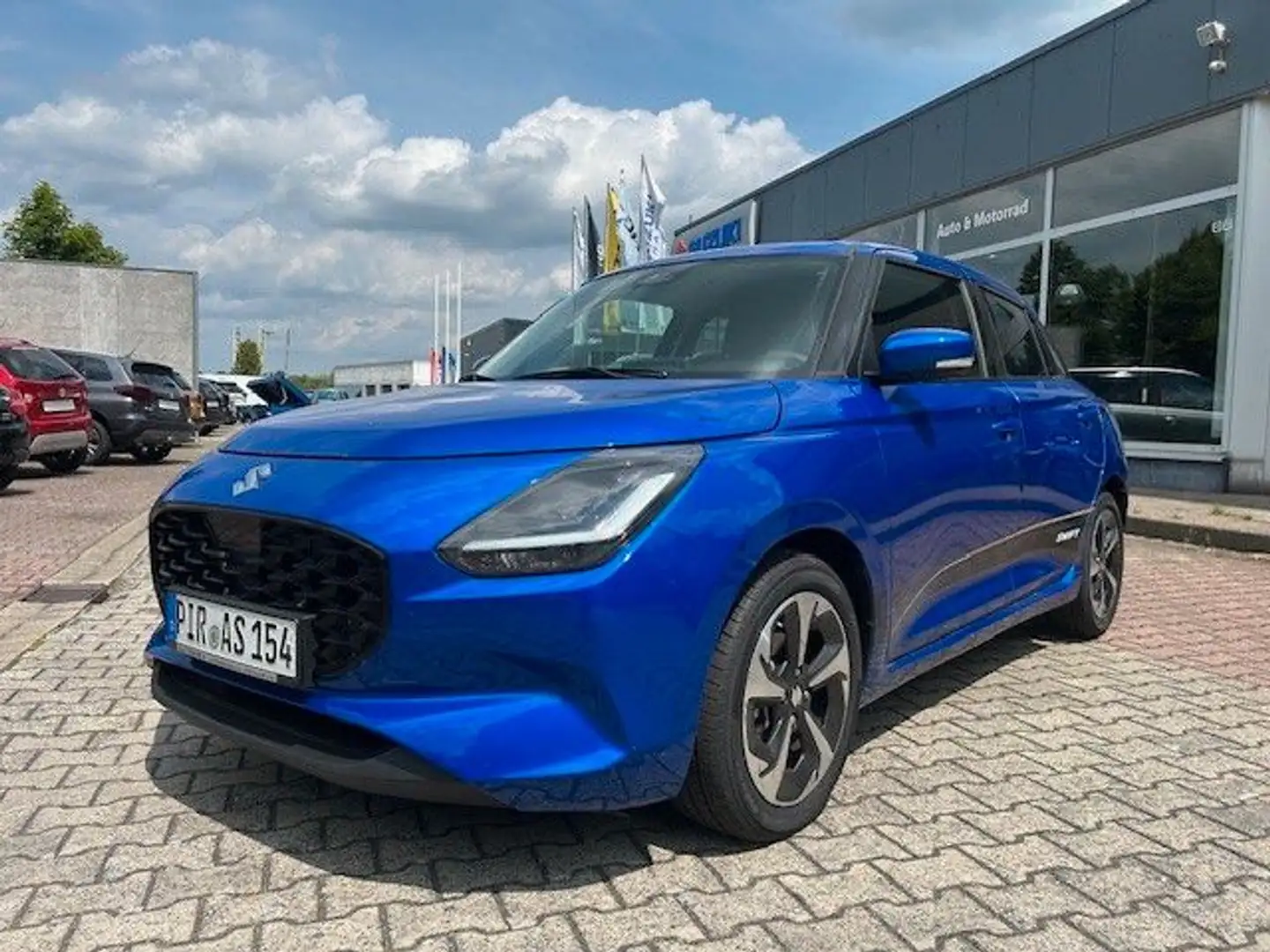 Suzuki Swift 1.2 Comfort Plus CVT Facelift Blauw - 1