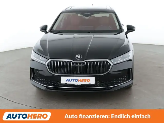 Skoda Superb view 9