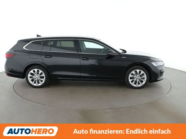 Skoda Superb view 7