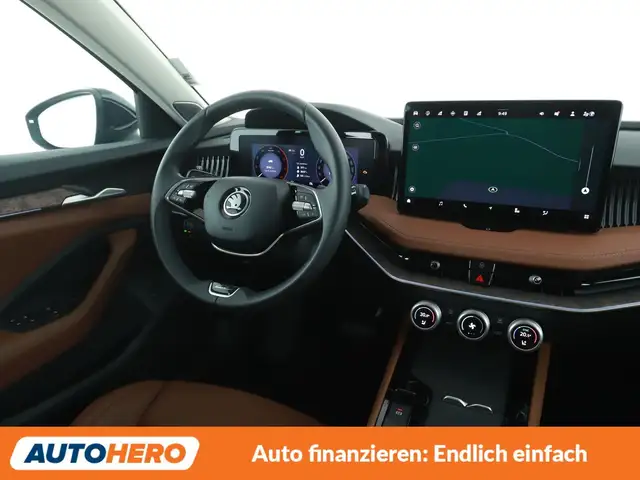 Skoda Superb view 13