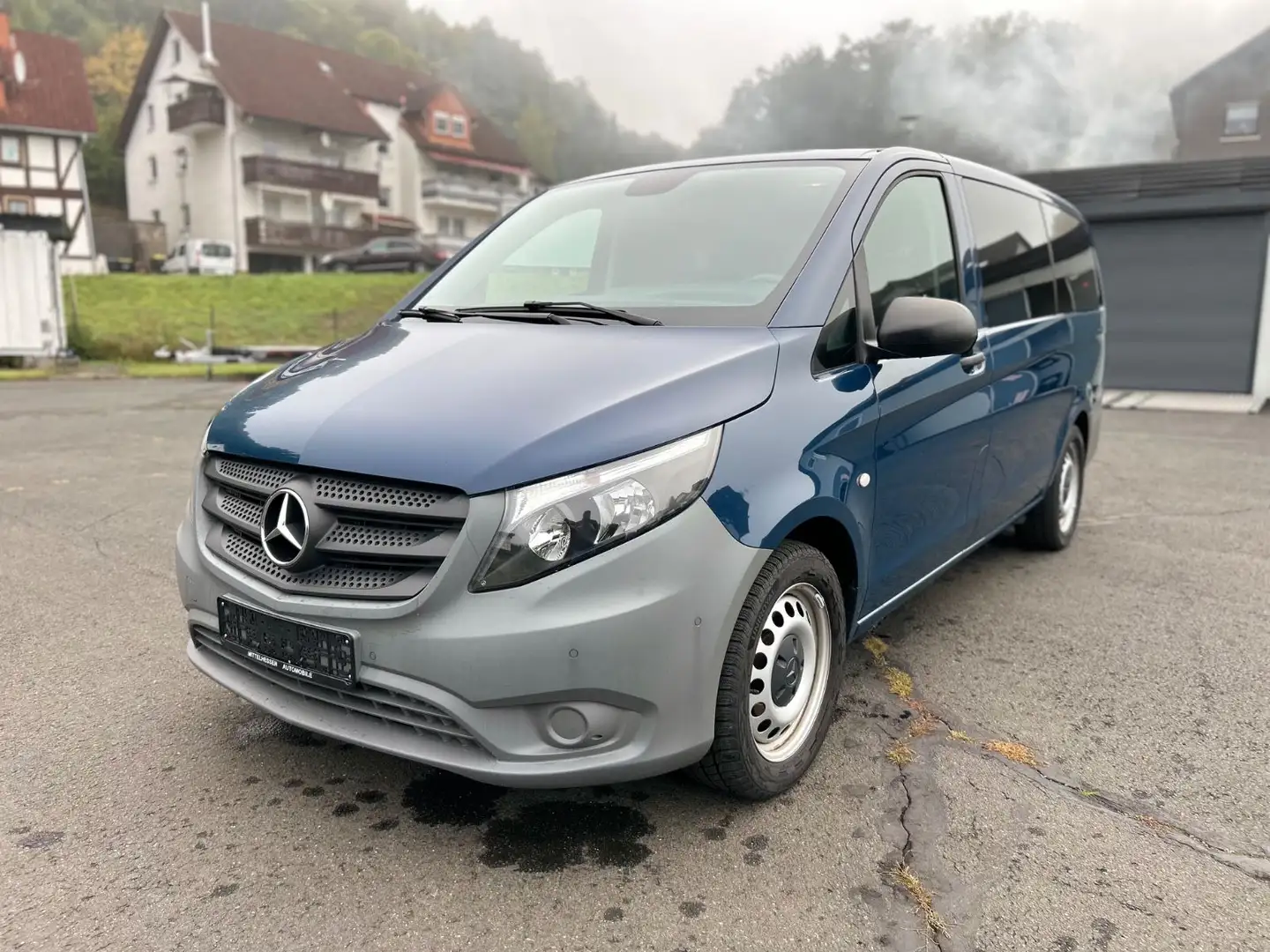 Mercedes-Benz Vito Tourer 119 CDI Pro lang 9 Sitzer TOP ZUSTAN Blau - 1