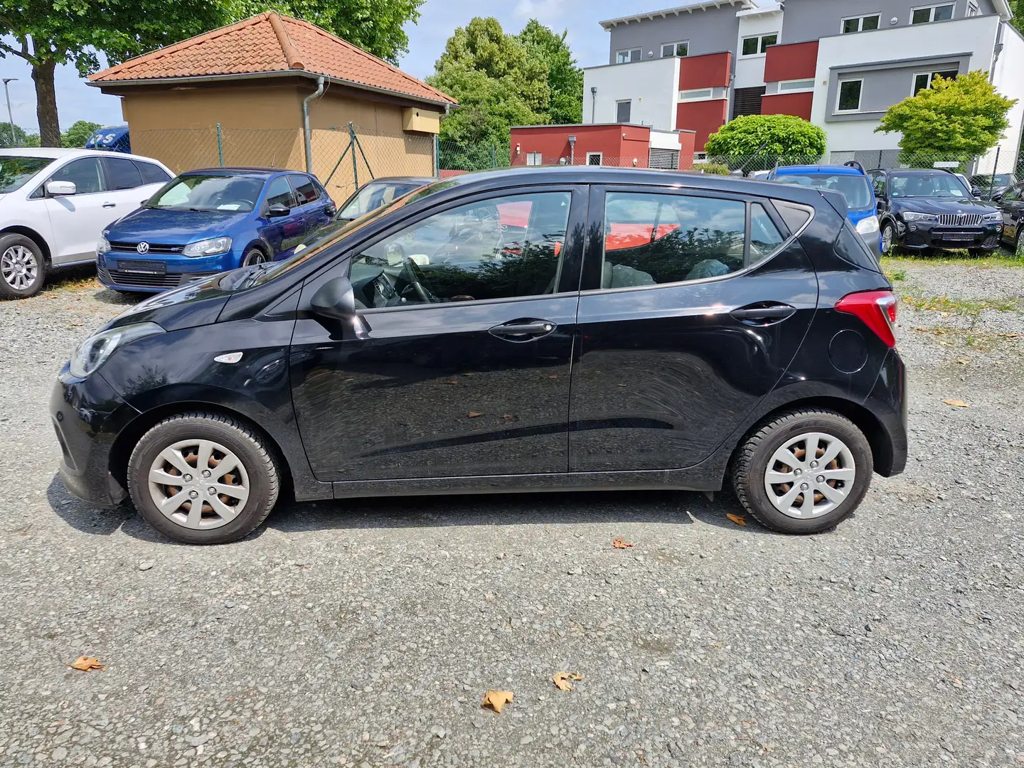 Hyundai i10 1.0 Trend Schwarz - 2
