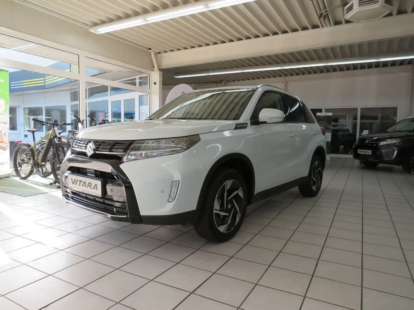Suzuki Vitara 1,4 Hybrid Allgrip Comfort + 6AT Blanc - 1
