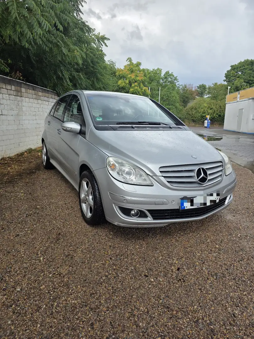 Mercedes-Benz B 200 CDI - 2