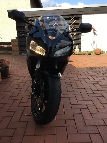 Honda CBR 1000 - foto 7