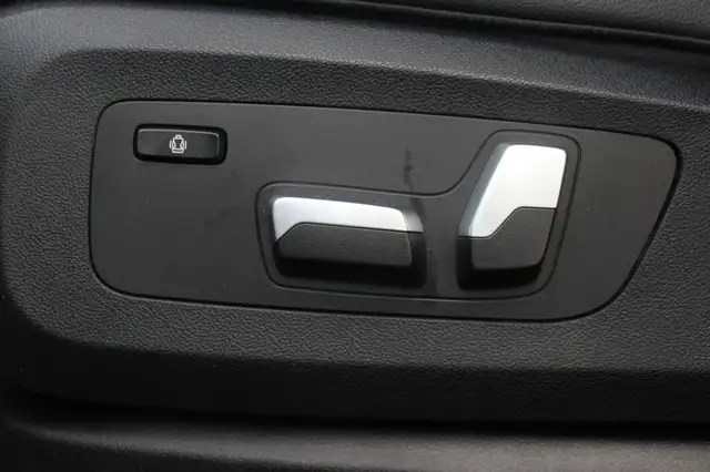 BMW X5 view 9