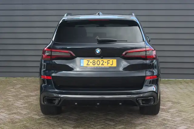 BMW X5 view 22