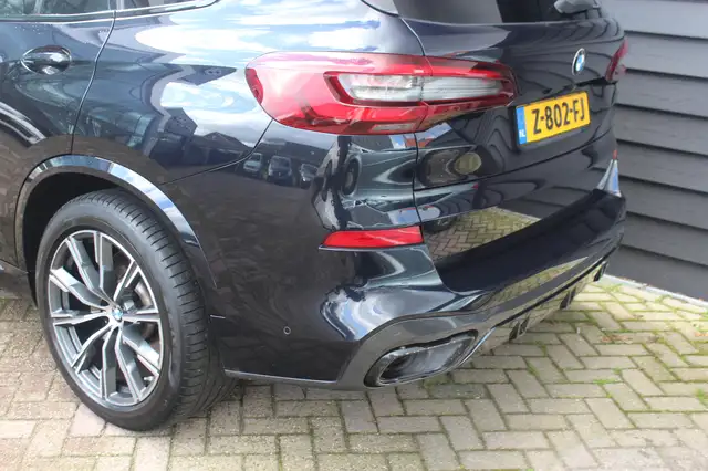 BMW X5 view 12