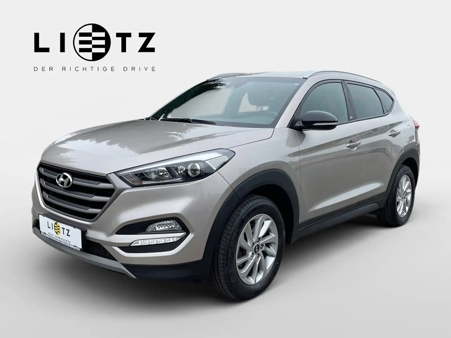 Hyundai TUCSON Tucson GO 1,6 GDI 2WD MT 803f Weiß - 1