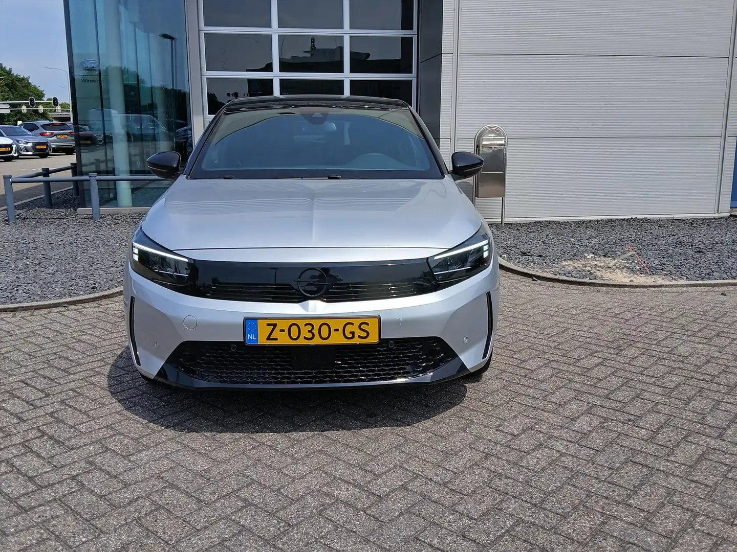 Opel Corsa-e Electric 51kWh 156pk Automaat Long Range I Infotai Grijs - 2
