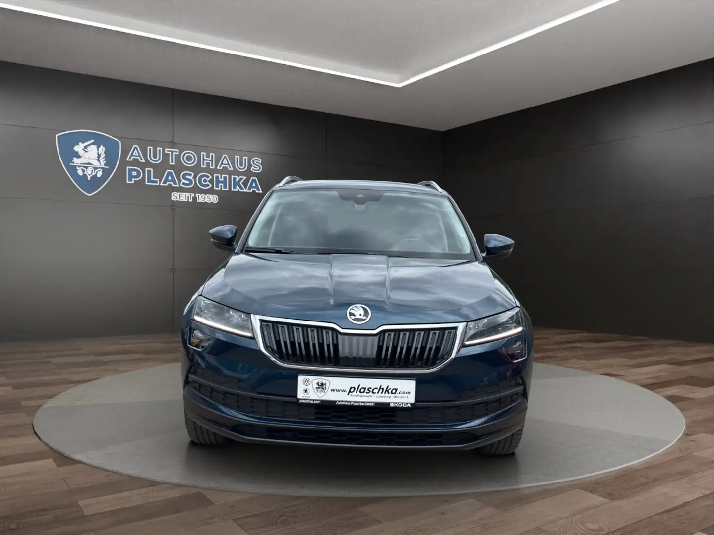 Skoda Karoq 2.0 TDI Clever PDC+AHK+NAVI Klima Navi Blau - 2